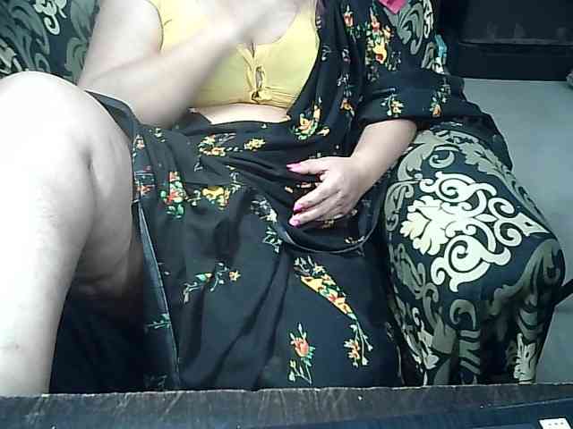 Indianbhabhimilf40 webcam