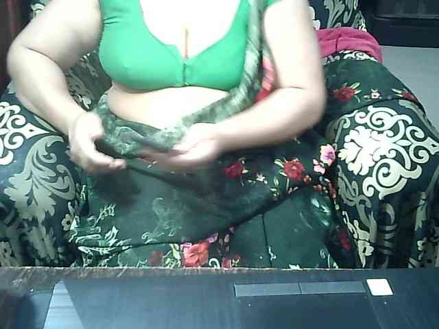 Indianbhabhimilf40 webcam