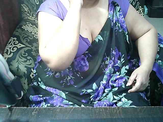 Indianbhabhimilf40 webcam