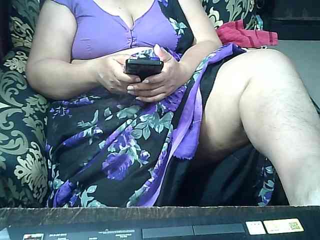 Indianbhabhimilf40 webcam