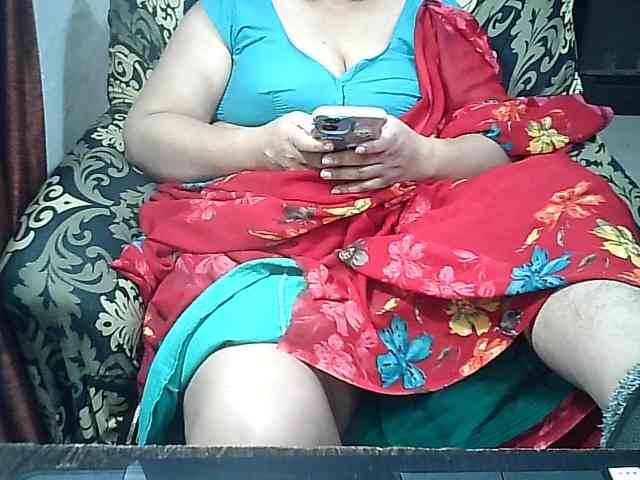 Indianbhabhimilf40 webcam