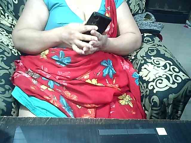 Indianbhabhimilf40 webcam