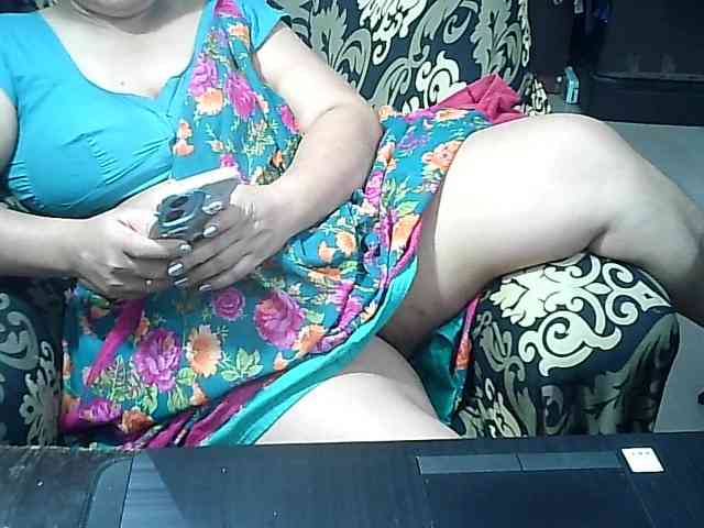 Indianbhabhimilf40 webcam