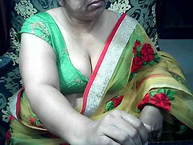 Indianbhabhimilf40 webcam