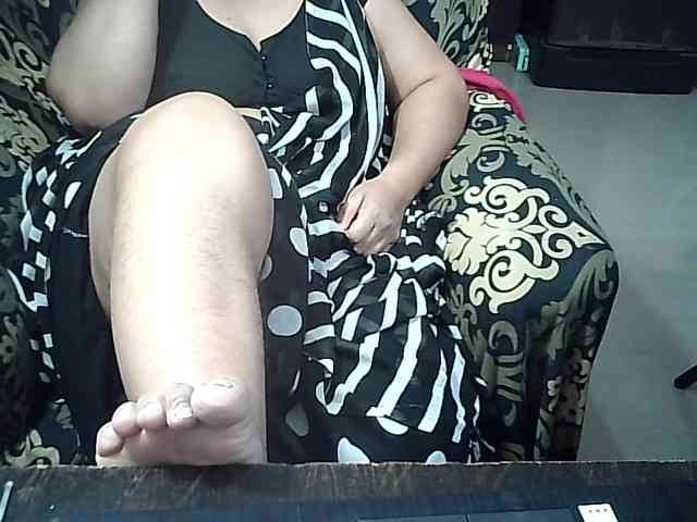 Indianbhabhimilf40 webcam