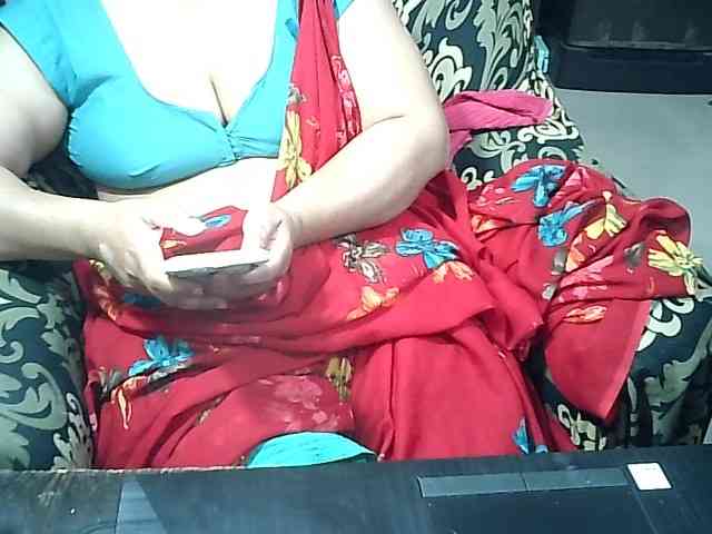 Indianbhabhimilf40 webcam