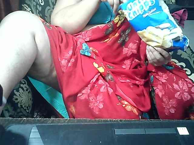 Indianbhabhimilf40 webcam