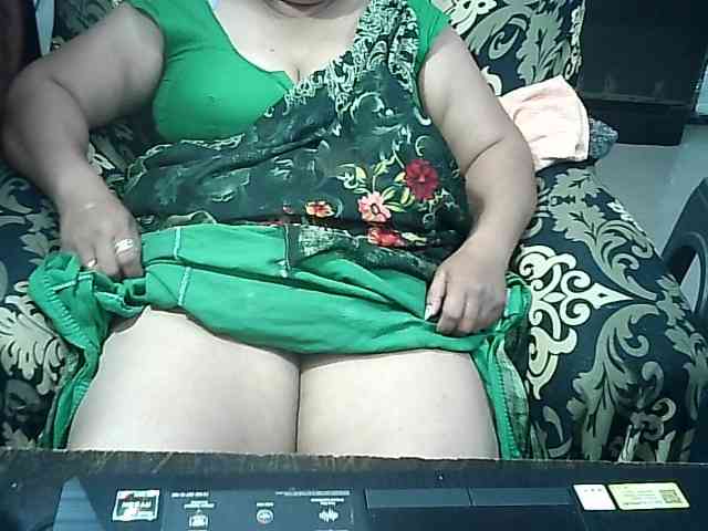 Indianbhabhimilf40 webcam
