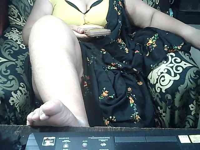 Indianbhabhimilf40 webcam