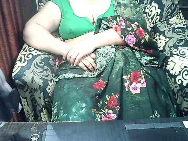 Indianbhabhimilf40 webcam