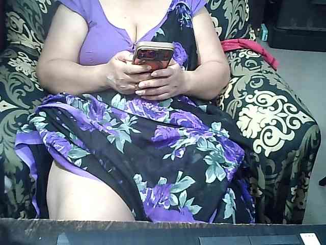Indianbhabhimilf... Live Webcam on BongaCams