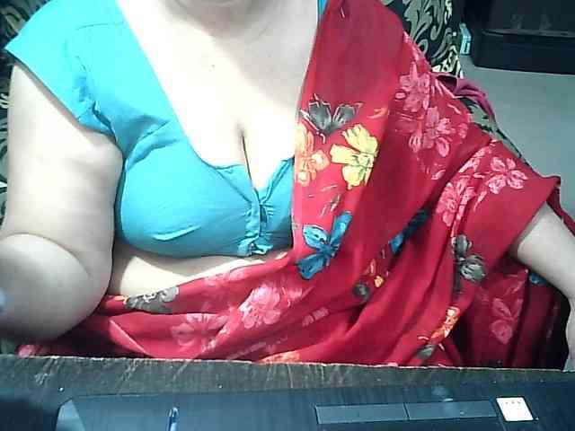 Indianbhabhimilf40 webcam