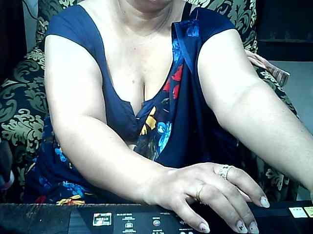 Indianbhabhimilf40