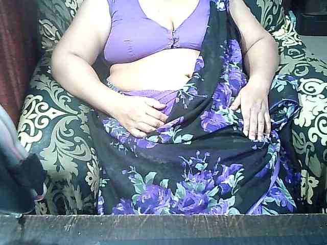 Indianbhabhimilf40 webcam