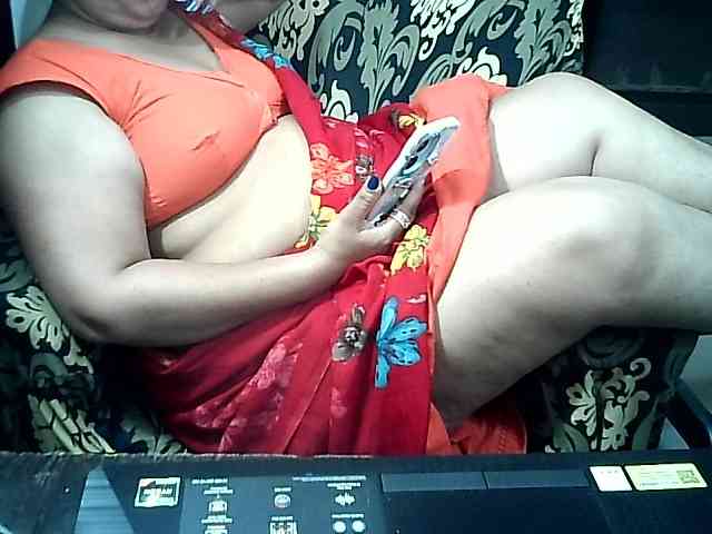 Indianbhabhimilf40 webcam