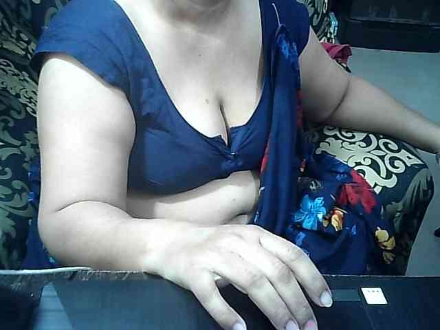 Indianbhabhimilf40 webcam