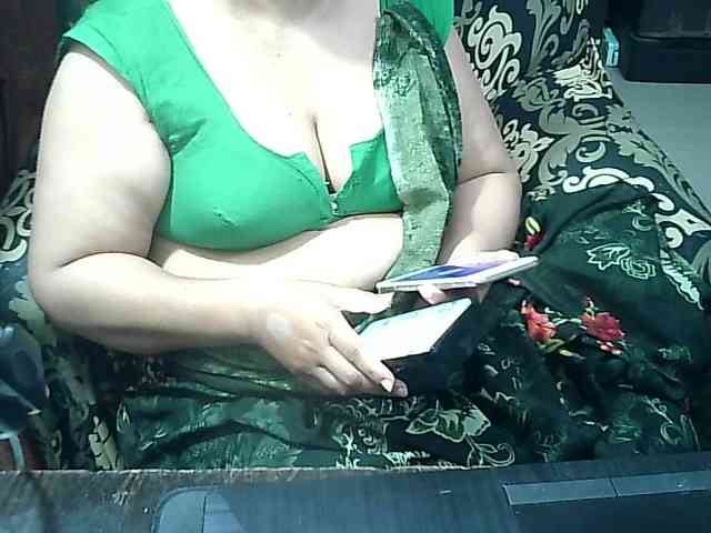 Indianbhabhimilf40 webcam