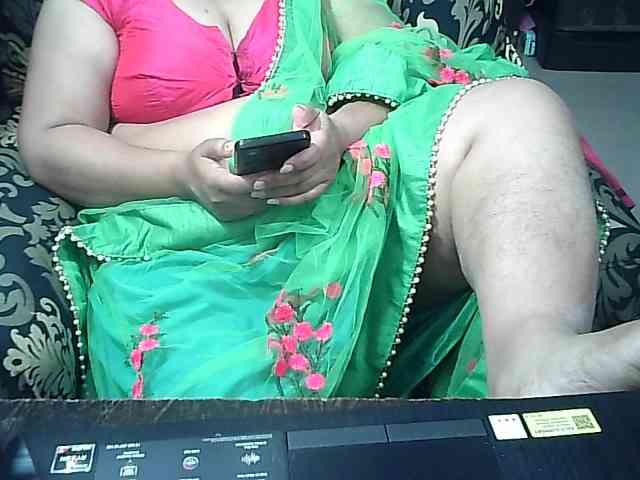 Indianbhabhimilf40 webcam