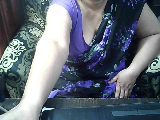 Indianbhabhimilf40 webcam