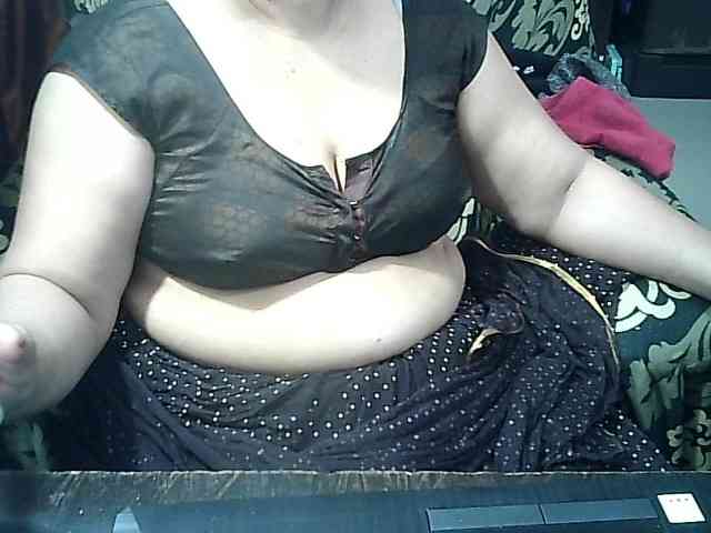 Indianbhabhimilf40 webcam