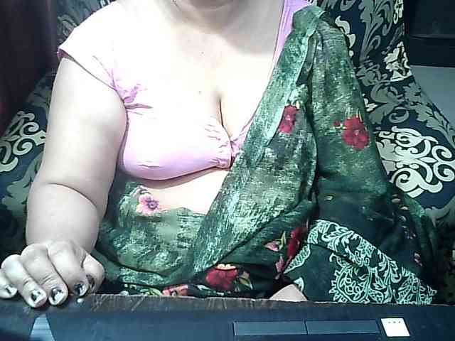 Indianbhabhimilf40 webcam