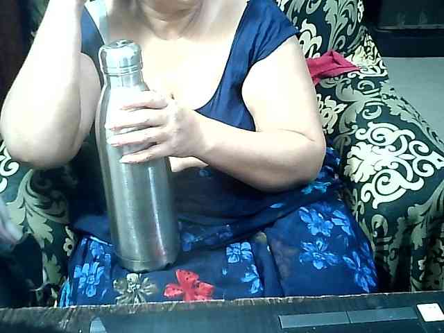 Indianbhabhimilf40 webcam