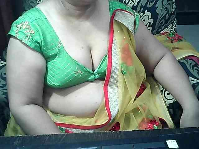 Indianbhabhimilf40 webcam
