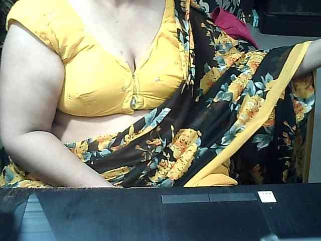 Indianbhabhimilf40 webcam