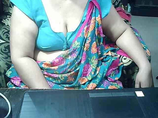 Indianbhabhimilf40 webcam