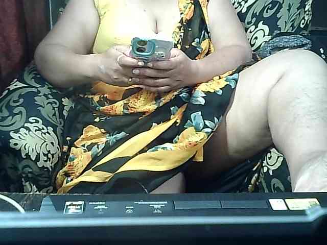 Indianbhabhimilf40 webcam