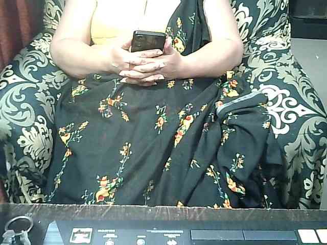 Indianbhabhimilf40 webcam