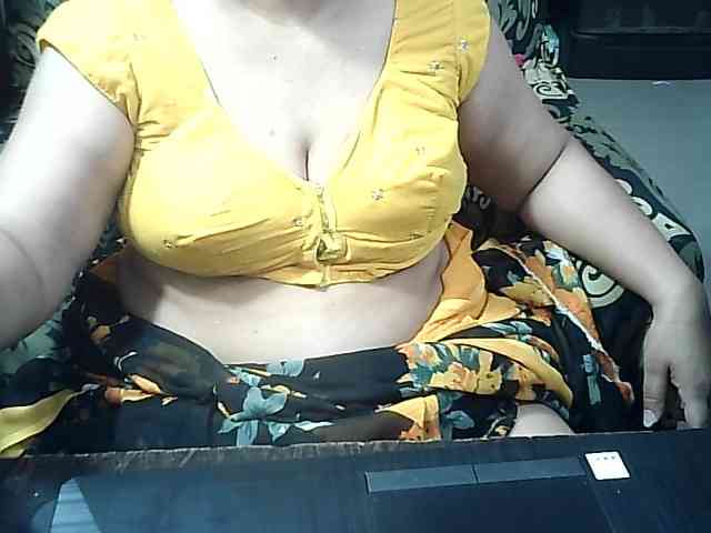 Indianbhabhimilf40 webcam