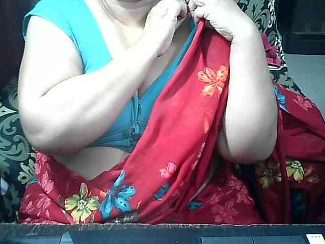 Indianbhabhimilf40 webcam