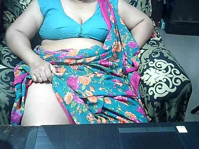 Indianbhabhimilf40 webcam