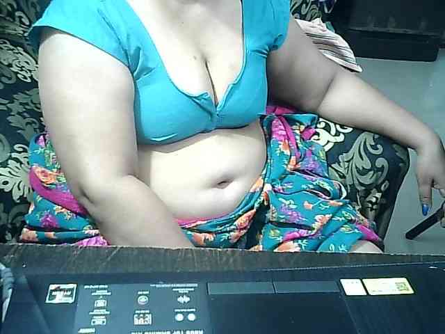 Indianbhabhimilf40 webcam