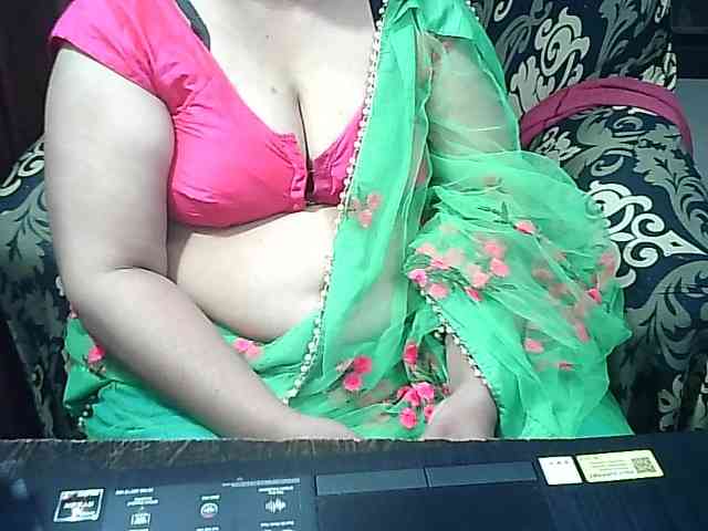 Indianbhabhimilf40 webcam