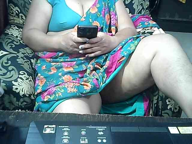 Indianbhabhimilf40 webcam