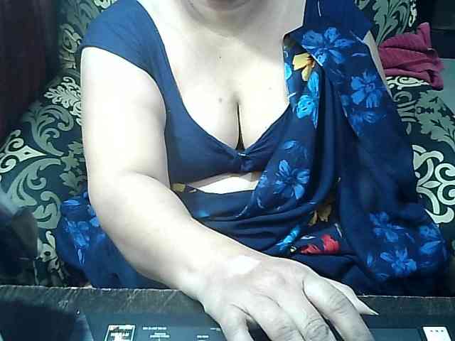 Indianbhabhimilf40 webcam
