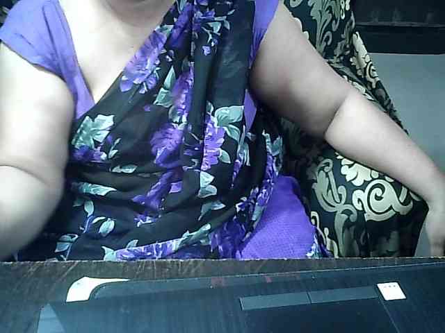 Indianbhabhimilf40 webcam