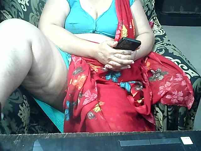 Indianbhabhimilf40 webcam