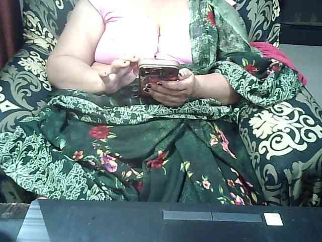 Indianbhabhimilf40 webcam