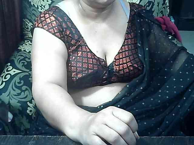 Indianbhabhimilf40 webcam