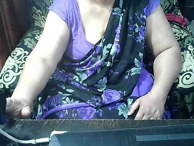 Indianbhabhimilf40 webcam