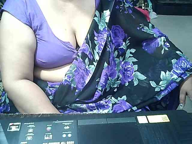 Indianbhabhimilf40 webcam