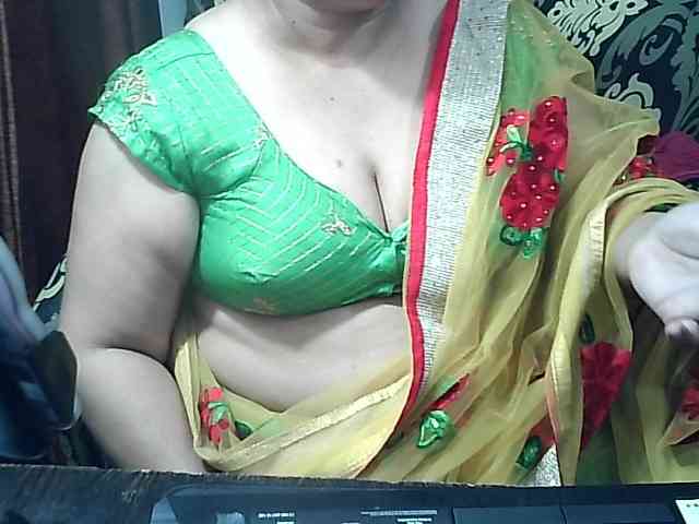 Indianbhabhimilf40 webcam
