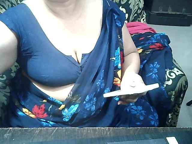 Indianbhabhimilf40 webcam