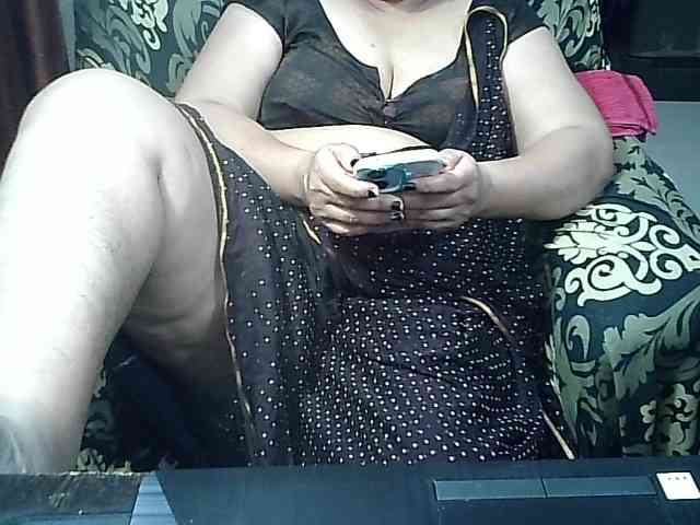 Indianbhabhimilf40 webcam