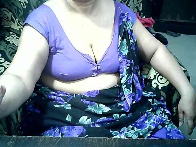 Indianbhabhimilf... Live Webcam on BongaCams