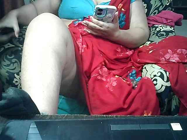Indianbhabhimilf40 webcam
