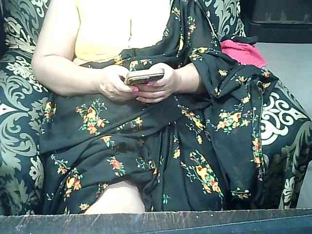 Indianbhabhimilf40 webcam